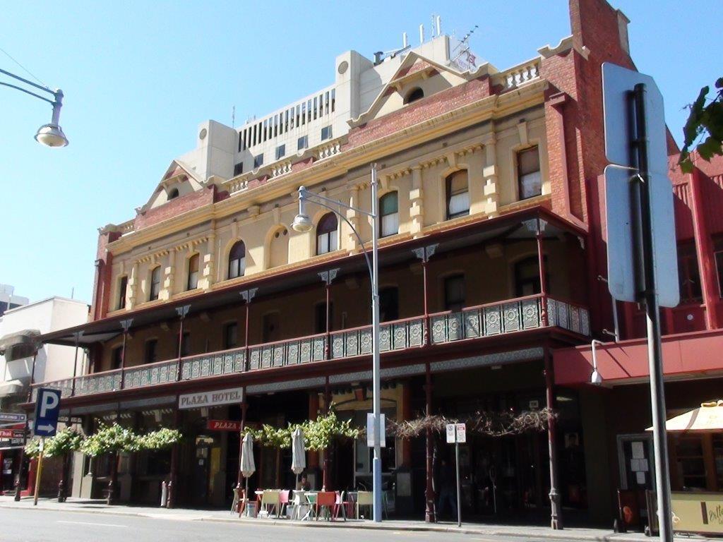 Plaza Hotel Adelaide Exterior photo