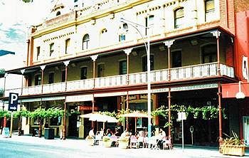 Plaza Hotel Adelaide Exterior photo